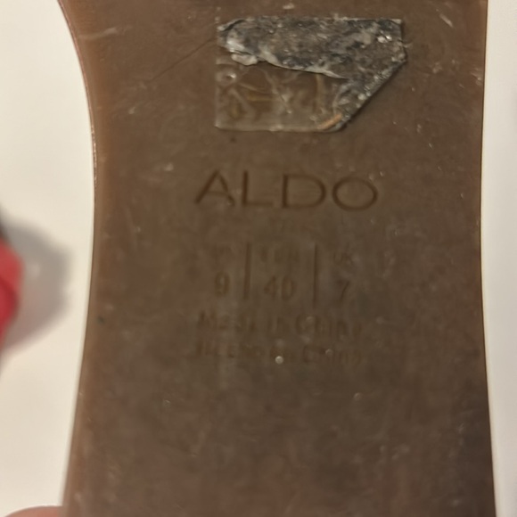 Aldo Flat Slide Sandals Red with God Buckle Detail Size 40 - Picture 3 of 3